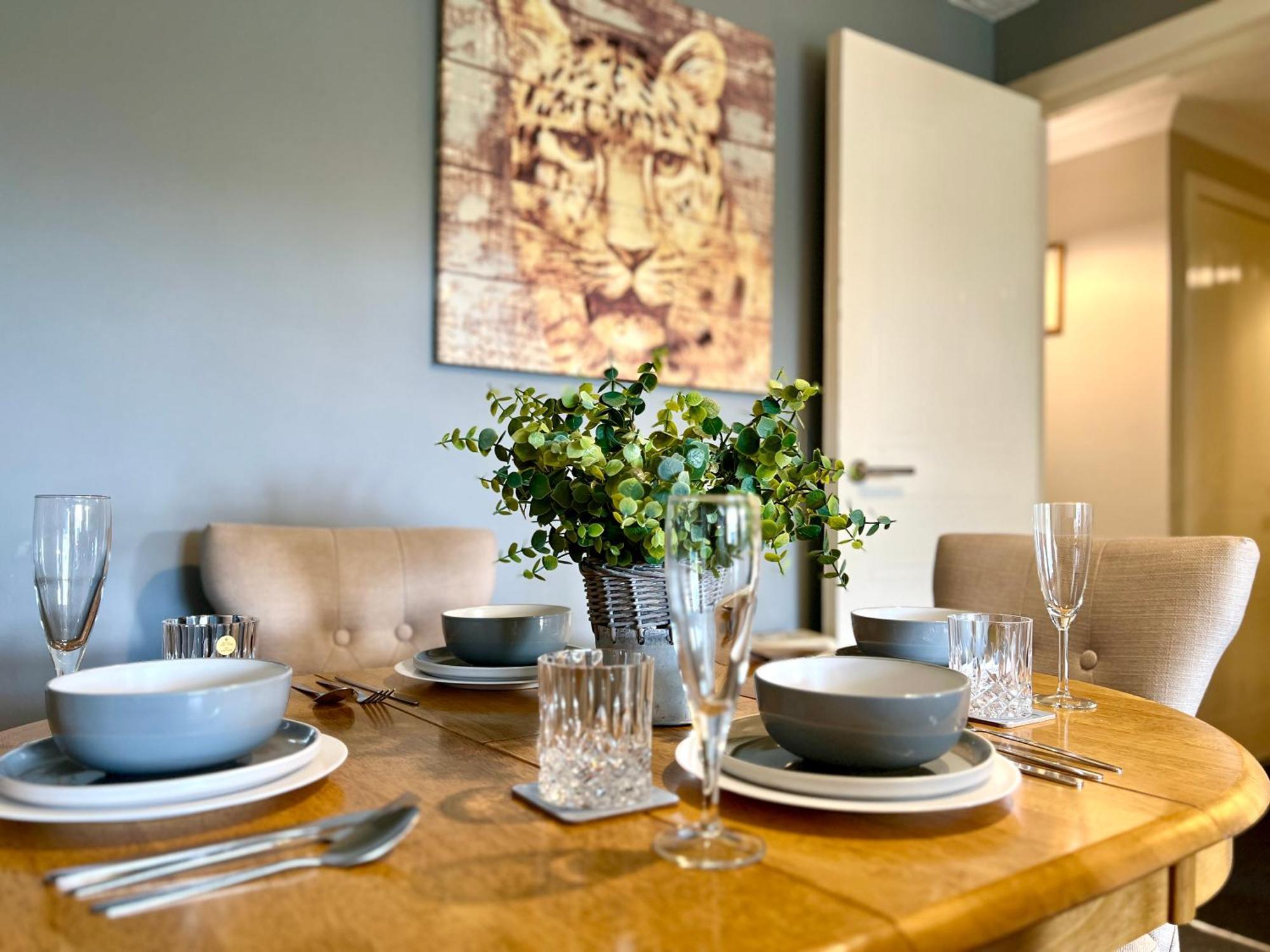 Spacious 2 Bed-Flat In Glasgow City - Free Parking Ngoại thất bức ảnh