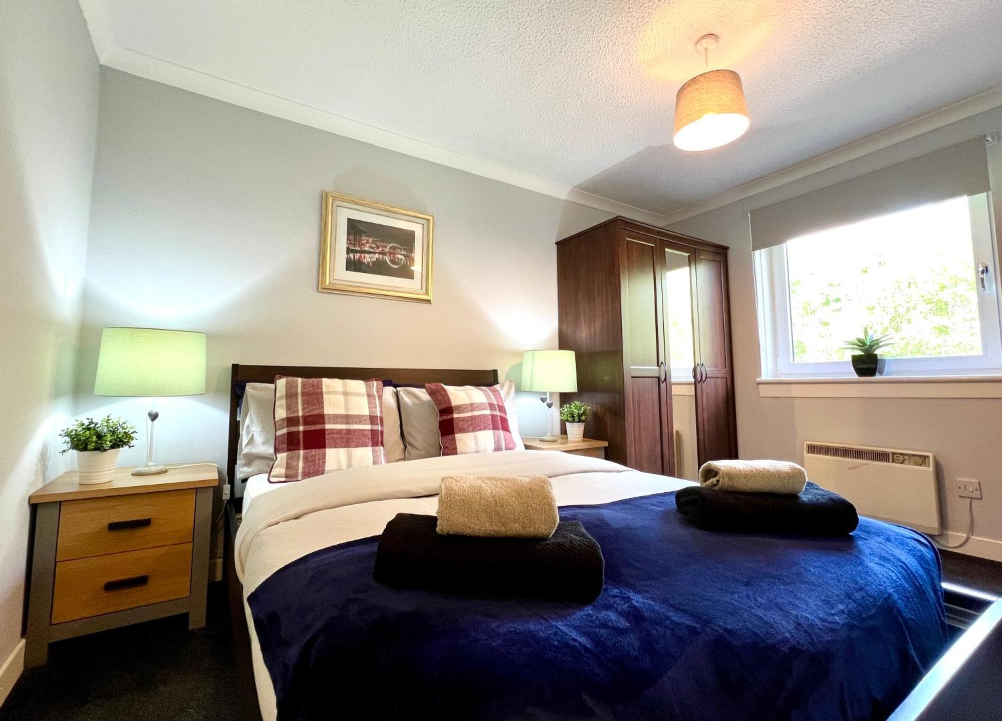 Spacious 2 Bed-Flat In Glasgow City - Free Parking Ngoại thất bức ảnh