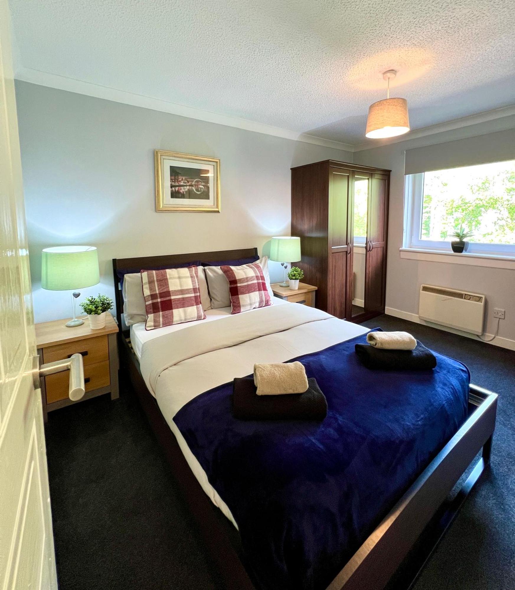 Spacious 2 Bed-Flat In Glasgow City - Free Parking Ngoại thất bức ảnh